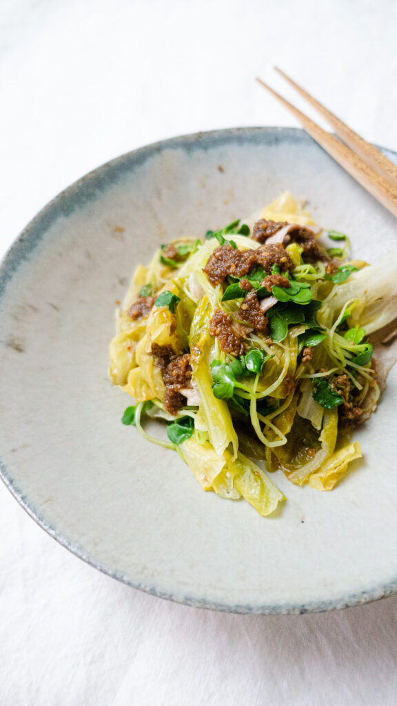 蒸し野菜をにんにくごまだれで食す！日々更新されていくレシピのこと